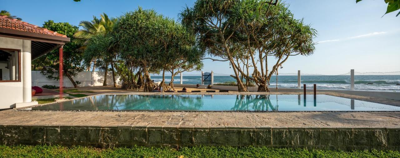 Saltasia Boutique Beach Villa Mirissa Exterior photo